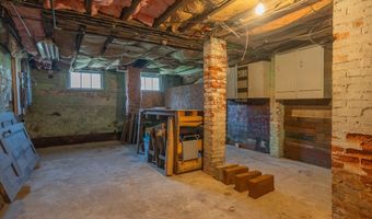 50 Portsmouth Rd, Amesbury, MA 01913