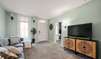 109 5th St, Aurora, IN 47001