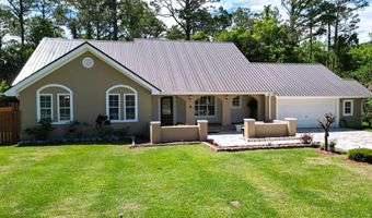 8 Apalachee St, Apalachicola, FL 32320