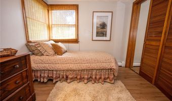 15 South Ln, Angola, NY 14006