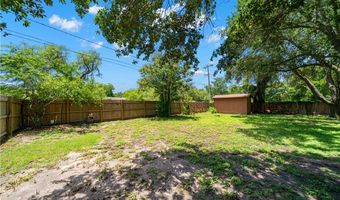 1224 Roosevelt Dr, Alice, TX 78332