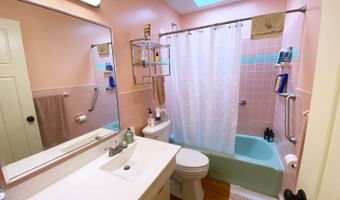 76 Mulligan Rd, Athens, OH 45701