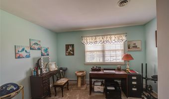 20 Bayview Rd, Amityville, NY 11701