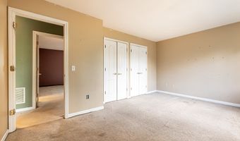 10 South St 77, Danbury, CT 06810