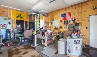 19077 Lawrence 2170, Aurora, MO 65605