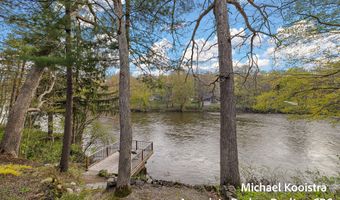 7320 Valhalla Dr SE, Alto, MI 49302