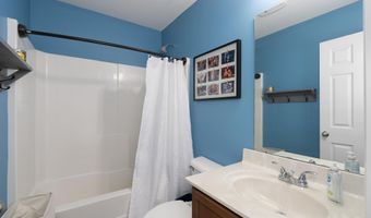 946 Willow Creek Dr, Alexandria, KY 41001