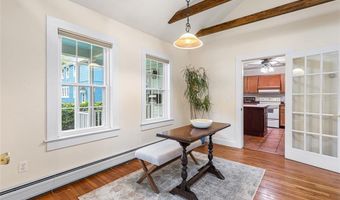 4 Garfield Ave, Bristol, RI 02809
