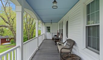202 Steadwell Rd, Amsterdam, NY 12010