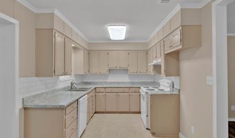3898 Ella St, Bossier City, LA 71112
