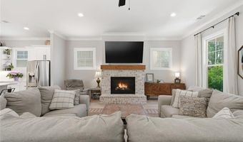 190 Chestnut St, Ball Ground, GA 30107