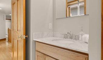 1121 S CLINTON St, Baltimore, MD 21224