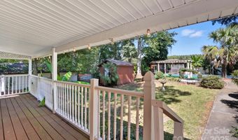 955 Hickory Nut St, Charlotte, NC 28205