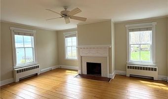 41 Walcott Ave, Jamestown, RI 02835