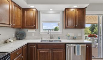 192 Depot Rd, Belgrade, ME 04917