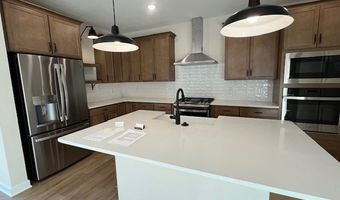 2408 Merriment Dr, Amherst, OH 44001