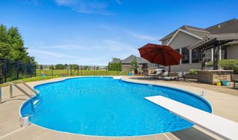 1205 N Dewey, Auburn, IN 46706