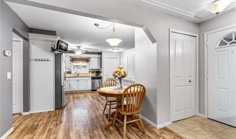 13994 Holyoke Ct, Apple Valley, MN 55124