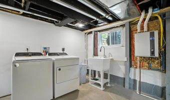 1542 Glen Parker Ave, Cincinnati, OH 45223