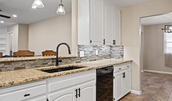 1050 Grandview Dr, Bartlesville, OK 74006