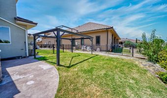 2112 Westridge Rd, Carlsbad, NM 88220