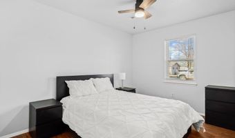 904 SE 4th St, Bentonville, AR 72712