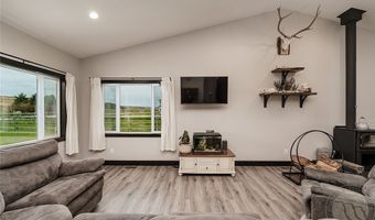 19 Star Haven Dr, Absarokee, MT 59001