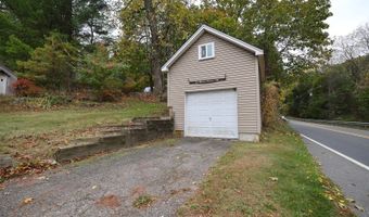 994 Limecrest Rd, Andover, NJ 07848