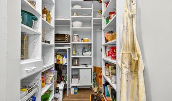 42 8th St 1411, Boston, MA 02129
