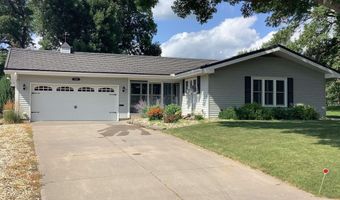 201 2nd Ave, Armstrong, IA 50514