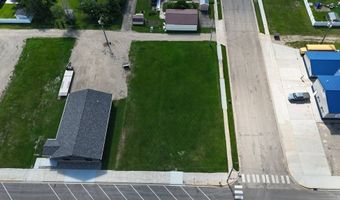 302 3rd St W, Bottineau, ND 58318