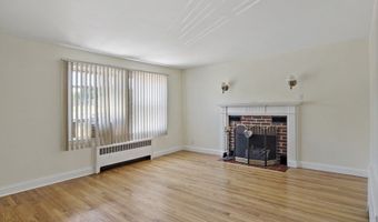 238 Lake St, Bellingham, MA 02019