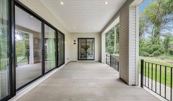 6934 RENITA Ln, Bethesda, MD 20817