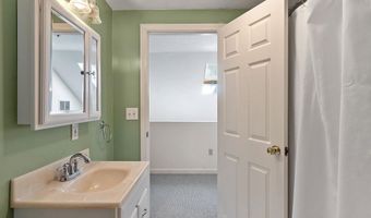 35 Chandler Dr, Atkinson, NH 03811
