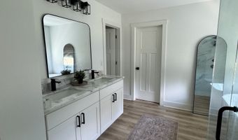 5661 Wooded Vly, Flowery Branch, GA 30542