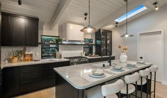 2526 Aster St, San Diego, CA 92109