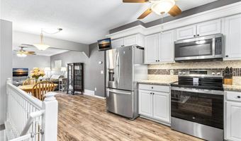 13994 Holyoke Ct, Apple Valley, MN 55124