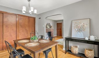 9211 Niles Pl, Affton, MO 63123