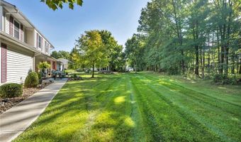 10237 INDEPENDENCE Dr, North Royalton, OH 44133