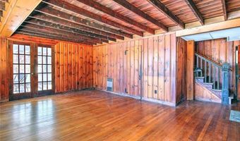 74 ADAMS POINT Rd, Barrington, RI 02806