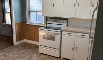 611 Ulstad Ave, Albert Lea, MN 56007
