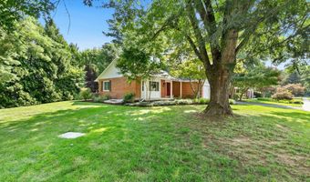 1701 GLASTONBERRY Rd, Potomac, MD 20854