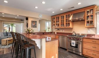 17 E 14TH St, Barnegat Light, NJ 08006