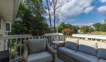 21 Sun Aire Dr, Arnold, MO 63010