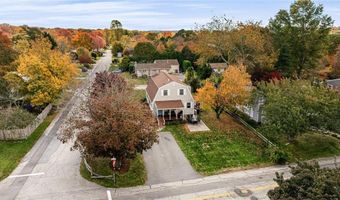 64 Juniper Trl, Narragansett, RI 02882