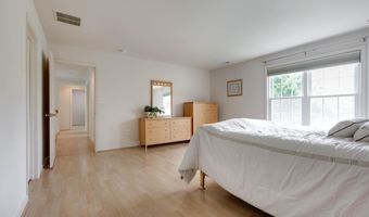8101 GLEN ARBOR Dr, Baltimore, MD 21237