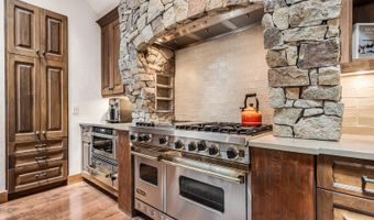1354 Sierra Vista Dr, Aspen, CO 81611
