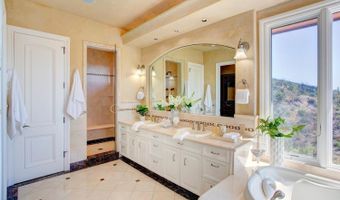 1340 Crestmont Dr, Angwin, CA 94508