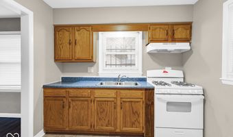 2308 W 16th St, Anderson, IN 46016