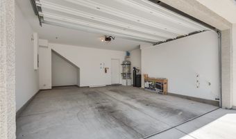 20 Barbara Ln 13, Las Vegas, NV 89183